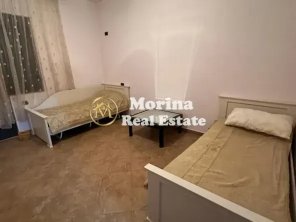 Tirane, jepet me qera shtepi 3+1 Kati 3, 120 m² 450 € (Selite-Nenstacioni Elektrik)