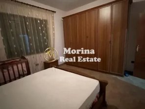 Tirane, jepet me qera shtepi 3+1 Kati 3, 120 m² 450 € (Selite-Nenstacioni Elektrik)