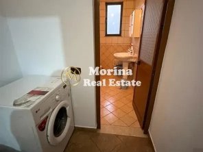 Tirane, jepet me qera shtepi 3+1 Kati 3, 120 m² 450 € (Selite-Nenstacioni Elektrik)