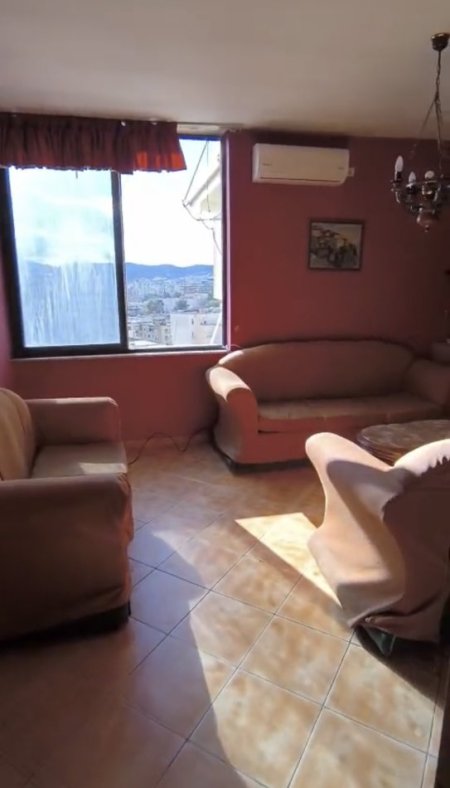 Tirane, jepet me qera apartament 1+1+Ballkon Kati 9, 70 m² 470 € (Shkolla e Baletit)