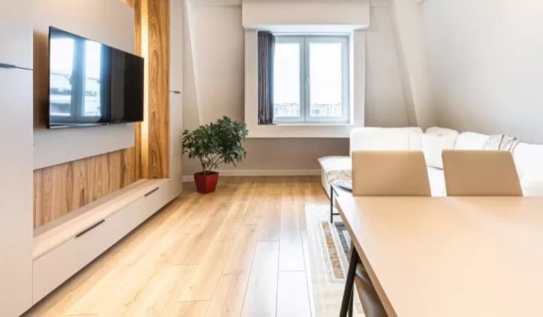 Tirane, jepet me qera apartament 1+1+Ballkon Kati 7, 70 m² 700 € (Stadiumi Dinamo)