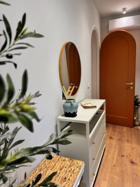 Tirane, jepet me qera apartament 2+1+Ballkon Kati 2, 66 m² 900 € (MYSLYM SHYRI)