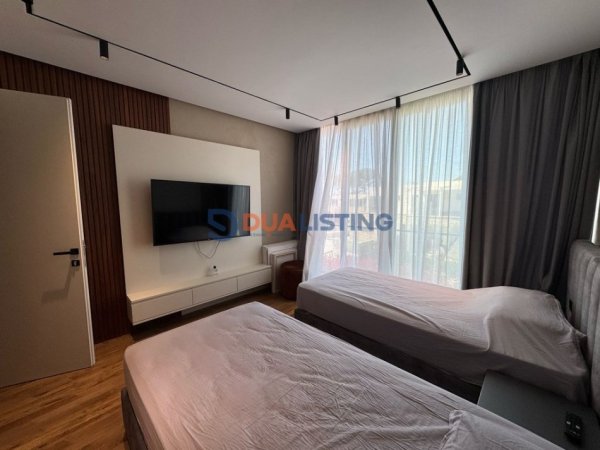 Durres, shitet Vile 3+1+Aneks+Ballkon Kati 0, 345 m² 800.000 € (Gjiri i Lalzit)