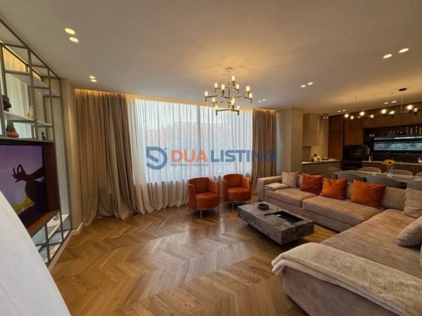 Durres, shitet Vile 3+1+Aneks+Ballkon Kati 0, 345 m² 800.000 € (Gjiri i Lalzit)