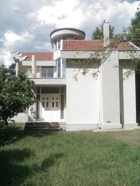 Tirane, shitet Vile 3+1+Aneks+Ballkon , 240 m² 360.000 € (Ali Shefqeti)