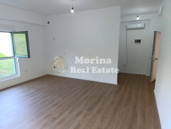 Tirane, jepet me qera garsonier Kati 1, 47 m² 250 € (Ali Demi-Kompleksi Kaimi)