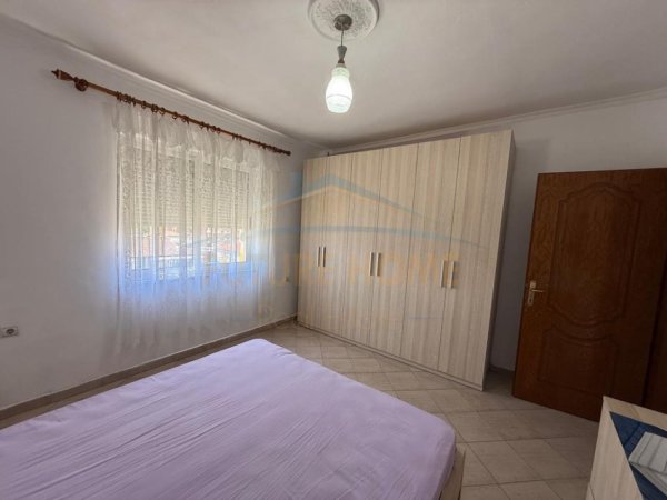 Tirane, jepet me qera apartament 1+1 Kati 5, 58 m² 350 € (kinostudio, Tiran)
