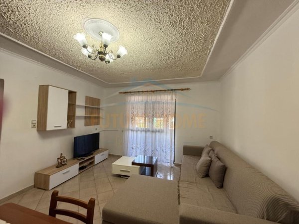 Tirane, jepet me qera apartament 1+1 Kati 5, 58 m² 350 € (kinostudio, Tiran)