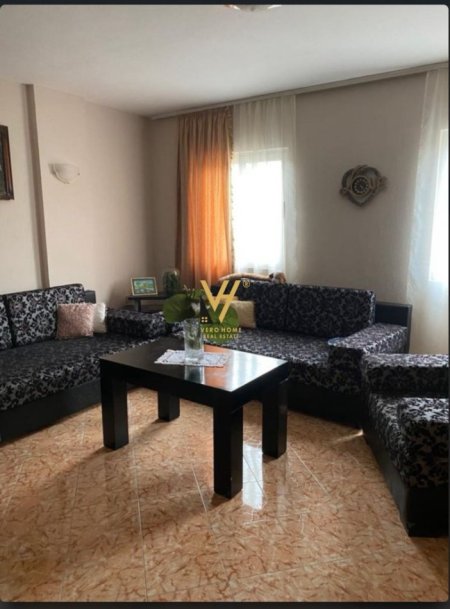 Tirane, jepet me qera garsonier Kati 1, 60 m² 400 € (KRISTAL CENTER)