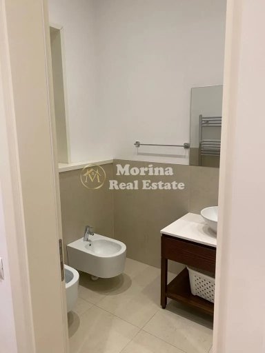 Tirane, jepet me qera Vile 2 Katshe , 221 m² 5.000 € (Vilat TEG)