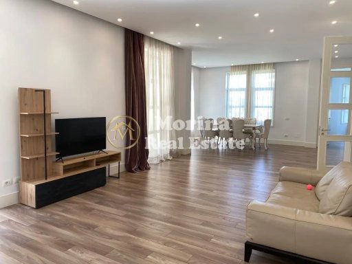 Tirane, jepet me qera Vile 2 Katshe , 221 m² 5.000 € (Vilat TEG)