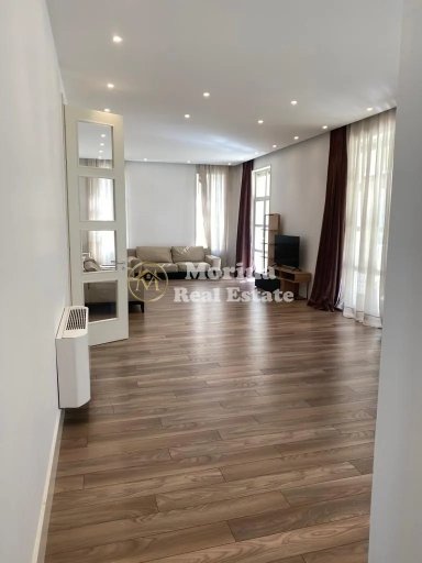 Tirane, jepet me qera Vile 2 Katshe , 221 m² 5.000 € (Vilat TEG)