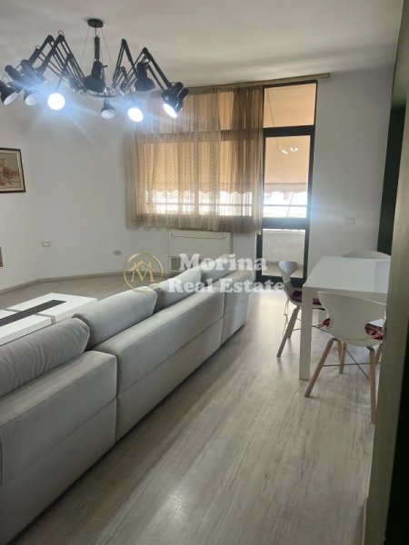 Tirane, jepet me qera apartament 2+1 Kati 2, 85 m² 650 € (Bulevardi Zogu i Pare)
