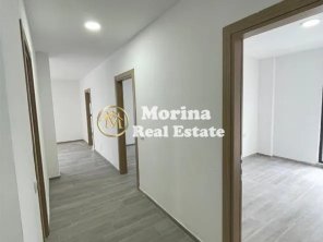 Tirane, jepet me qera apartament 3+1 Kati 3, 117 m² 500 € (Rruga 5 Maji)