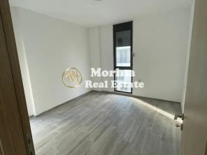 Tirane, jepet me qera apartament 3+1 Kati 3, 117 m² 500 € (Rruga 5 Maji)