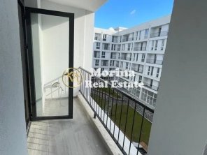 Tirane, jepet me qera apartament 3+1 Kati 3, 117 m² 500 € (Rruga 5 Maji)