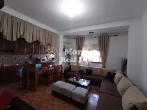 Tirane, jepet me qera shtepi 3+1 Kati 1, 120 m² 600 € (Ali Demi- Rr. Pasho Hysa)