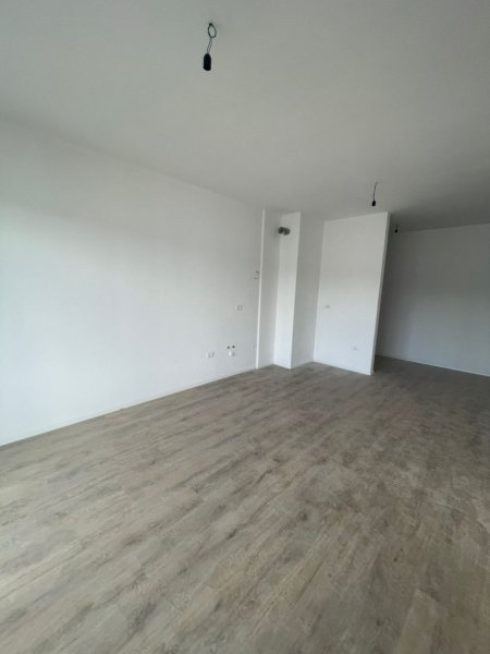 Tirane, shitet apartament 2+1+Ballkon Kati 2, 84 m² 93.000 € (Univers City Prane Parkut)