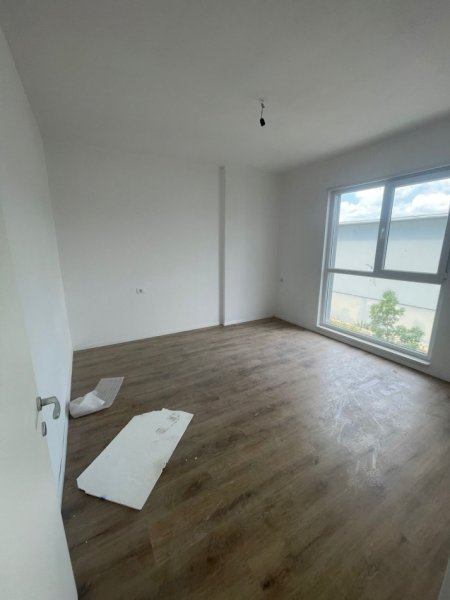 Tirane, shitet apartament 2+1+Ballkon Kati 2, 84 m² 93.000 € (Univers City Prane Parkut)