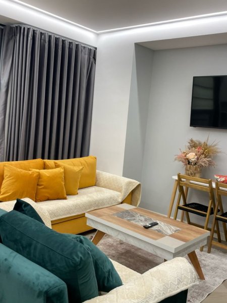Tirane, shitet apartament 1+1+Ballkon Kati 5, 55 m² 175.000 € (Selvia)