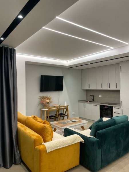 Tirane, shitet apartament 1+1+Ballkon Kati 5, 55 m² 175.000 € (Selvia)
