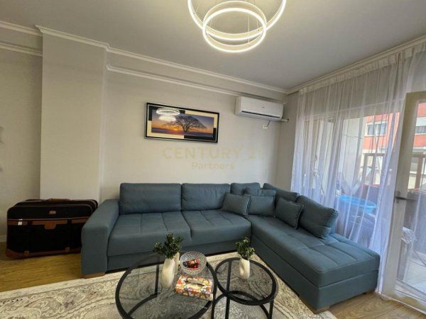Tirane, shitet apartament Kati 6, 74 m² 128.000 € 