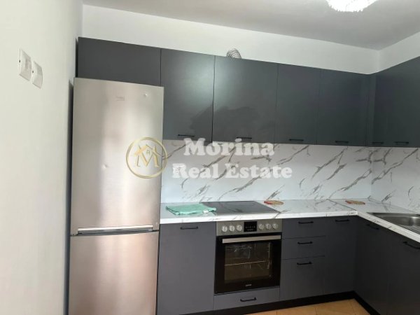 Tirane, jepet me qera shtepi 1+1 Kati 1, 55 m² 300 € (Allias)