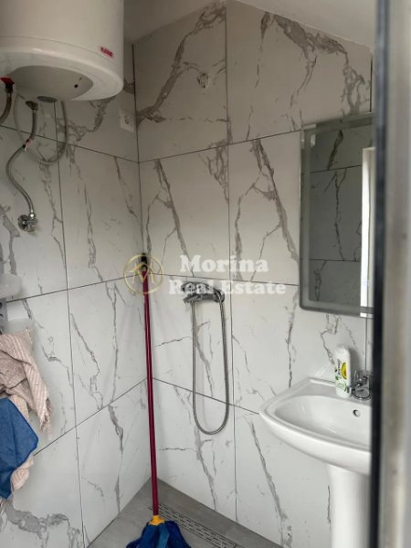 Tirane, jepet me qera shtepi 1+1 Kati 1, 55 m² 300 € (Allias)