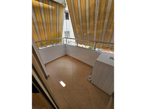 Tirane, shitet apartament 2+1 Kati 3, 91 m² 117.000 € (fresku,Tiran)