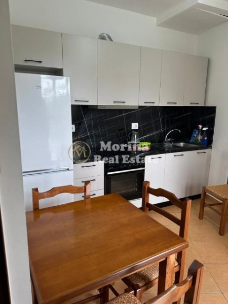 Tirane, jepet me qera apartament 1+1+Ballkon Kati 2, 40 m² 300 € (Allias)