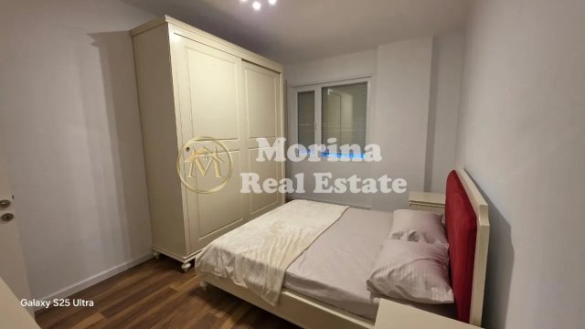 Tirane, jepet me qera apartament 1+1 Kati 7, 65 m² 400 € (Fresku-Rruga e Dajtit)