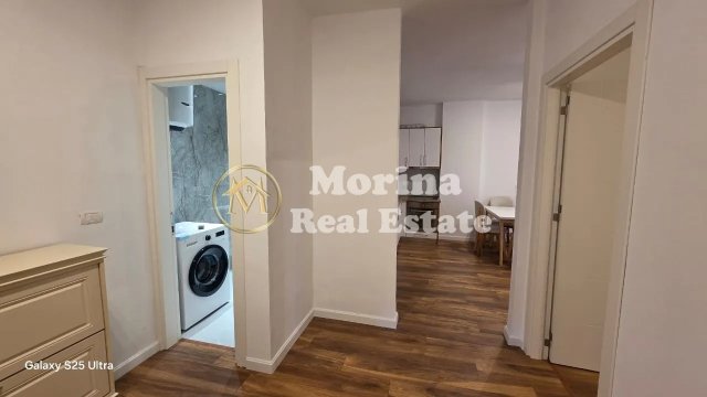 Tirane, jepet me qera apartament 2+1+Ballkon Kati 7, 85 m² 450 € (Fresku- Rruga e Dajtit)