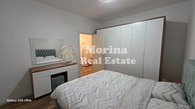 Tirane, jepet me qera apartament 2+1+Ballkon Kati 7, 85 m² 450 € (Fresku- Rruga e Dajtit)
