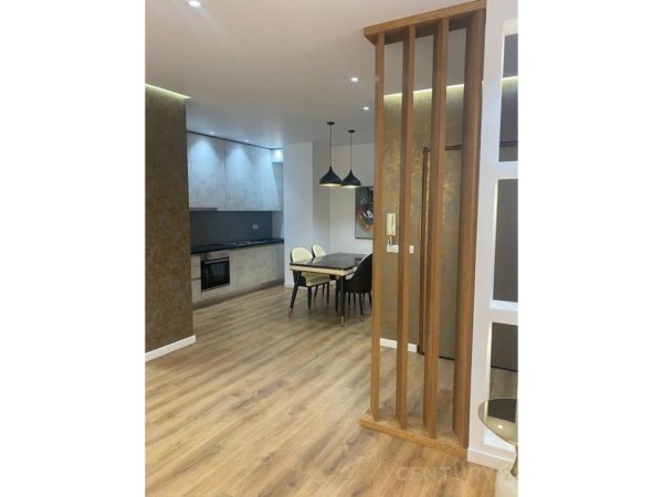 Tirane, shes apartament 2+1+2 , 135 m² 265.000 € (Kodra e Diellit)