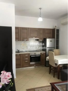 Tirane, jepet me qera apartament 1+1 Kati 4, 65 m² 420 € (Xhamlliku-Rruga Xhanfize Keko)