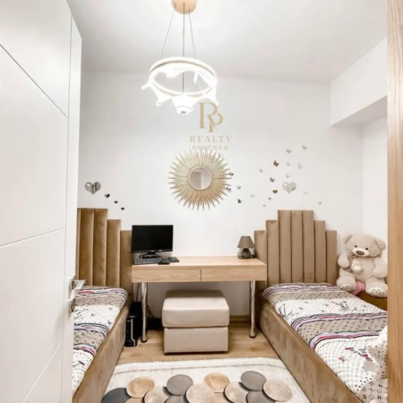 Tirane, shitet apartament 3+1+Ballkon Kati 3, 123 m² 250.000 € (Prane Kopeshtit Botanik)