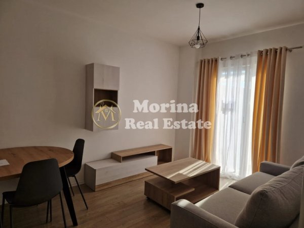 Tirane, jepet me qera apartament 1+1+Ballkon Kati 1, 40 m² 350 € (Univers City)
