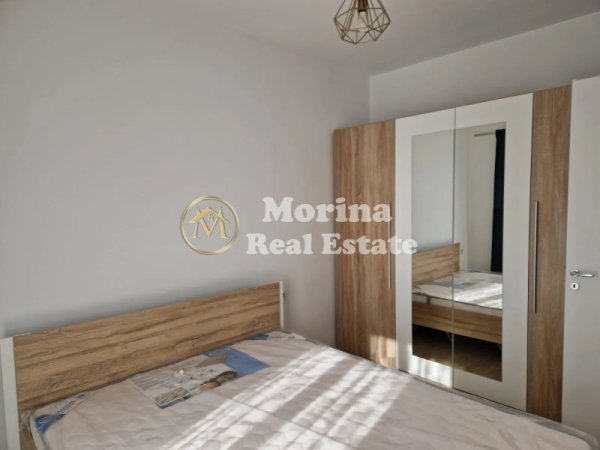 Tirane, jepet me qera apartament 1+1+Ballkon Kati 1, 40 m² 350 € (Univers City)