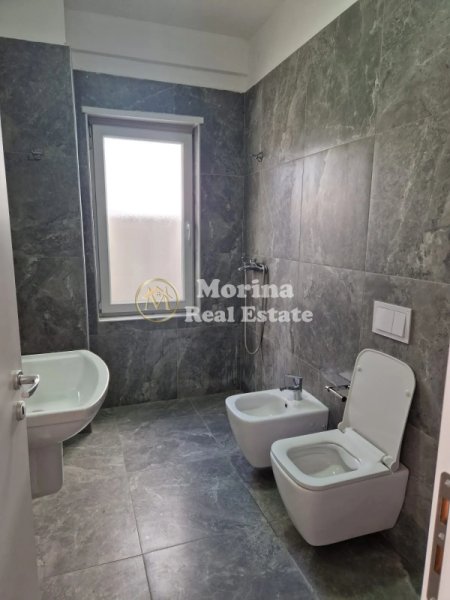 Tirane, jepet me qera apartament 1+1+Ballkon Kati 1, 40 m² 350 € (Univers City)