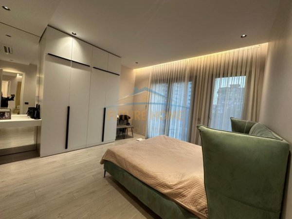 Tirane, jepet me qera apartament 3+1 Kati 2, 172 m² 1.800 € (deliorgji)