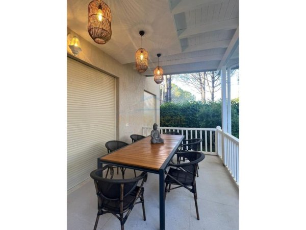 Lura 3, Gjiri Lalezit, shitet apartament 2+1 Kati 0, 182 m² 295.000 € (Gjiri Lalezit)
