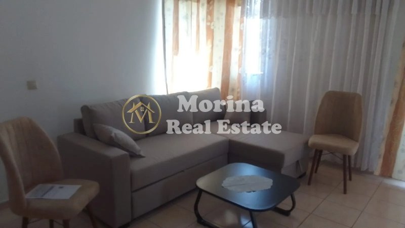 Tirane, jepet me qera shtepi 3+1 Kati 2, 120 m² 400 € (Astir)