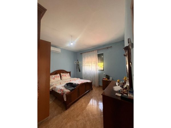 Tirane, shitet shtepi Kati 1, 100 m² 80.000 € 
