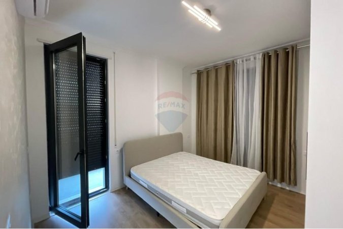 Tirane, shitet apartament 3+1 Kati 6, 137 m² 275.400 € (Porcelan)