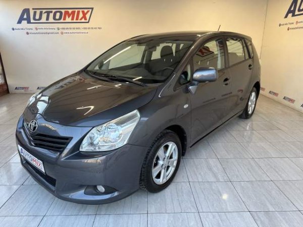 Tirane, shes makine Toyota VERSO Viti 2009, 6.300