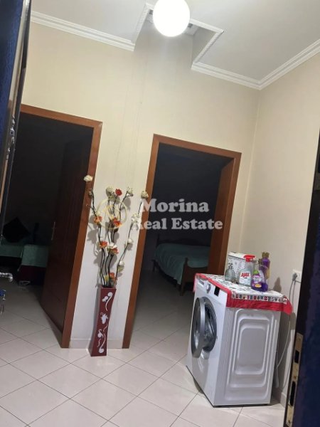 Tirane, jepet me qera shtepi 1+1+Ballkon Kati 2, 90 m² 350 € (Don Bosko)