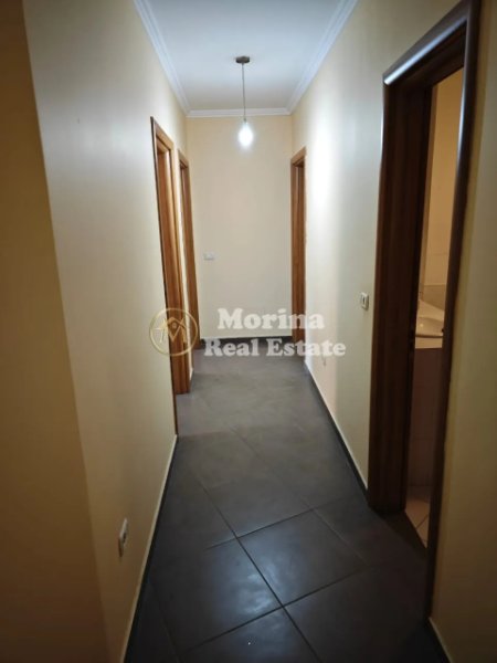 Tirane, jepet me qera apartament 3+1+Ballkon Kati 2, 120 m² 800 € (Rruga e Bogdaneve)