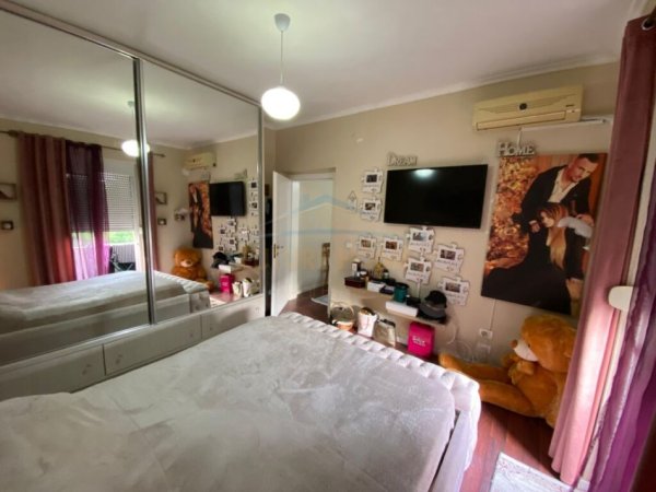 Shqiperi, shitet apartament 3+1 Kati 3, 110 m² 248.000 € (RRUGA E ELBASANIT)