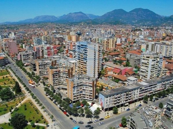 Tirane, shitet garsonier Kati 2, 35 m² 110.000 € (9-Katëshet.)    AL52378