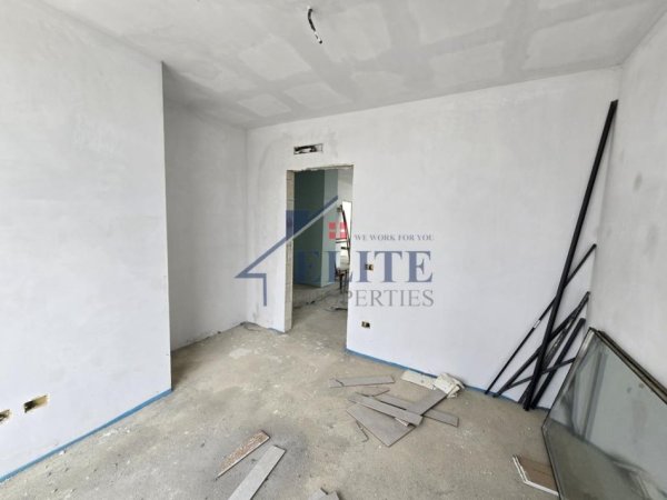 Gjiri Lalezit | Hamallaj, shitet apartament 3+1+Ballkon Kati 5, 159 m² 412.360 € (Porto Lalzi)